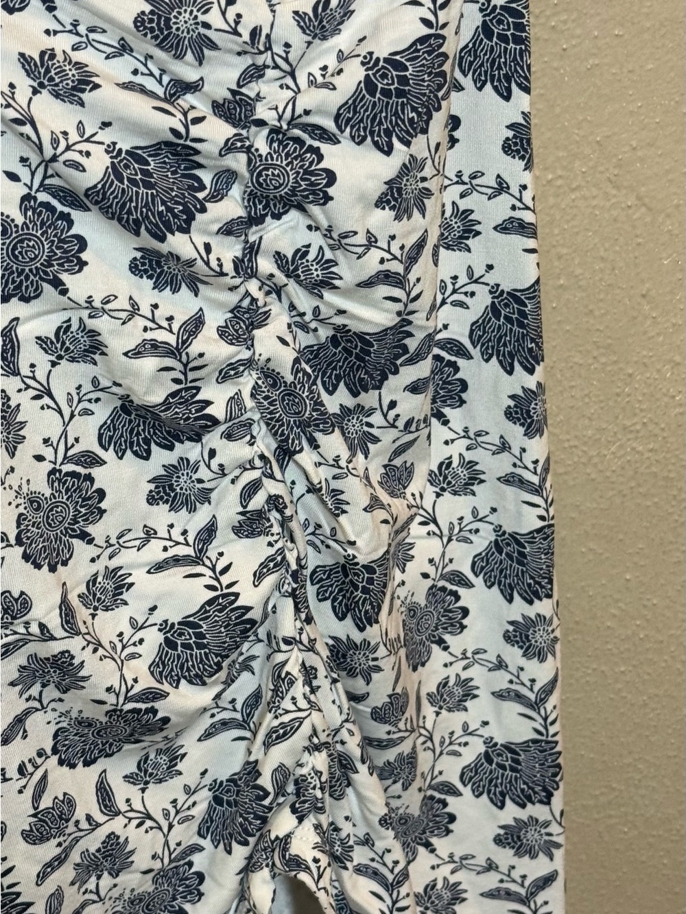 NWOT Philosophy Woman Blue & White Floral SS Ruched Sides Tunic Sz 2X - Picture 3 of 3